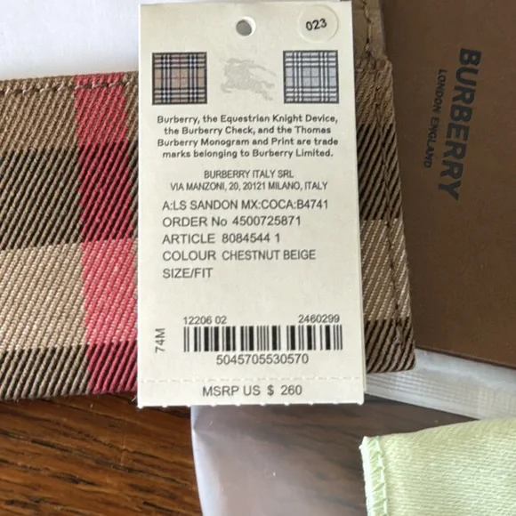 BURBERRY Card Holder! NEW CONDITION with tags and dust bag! - Picture 10 of 11